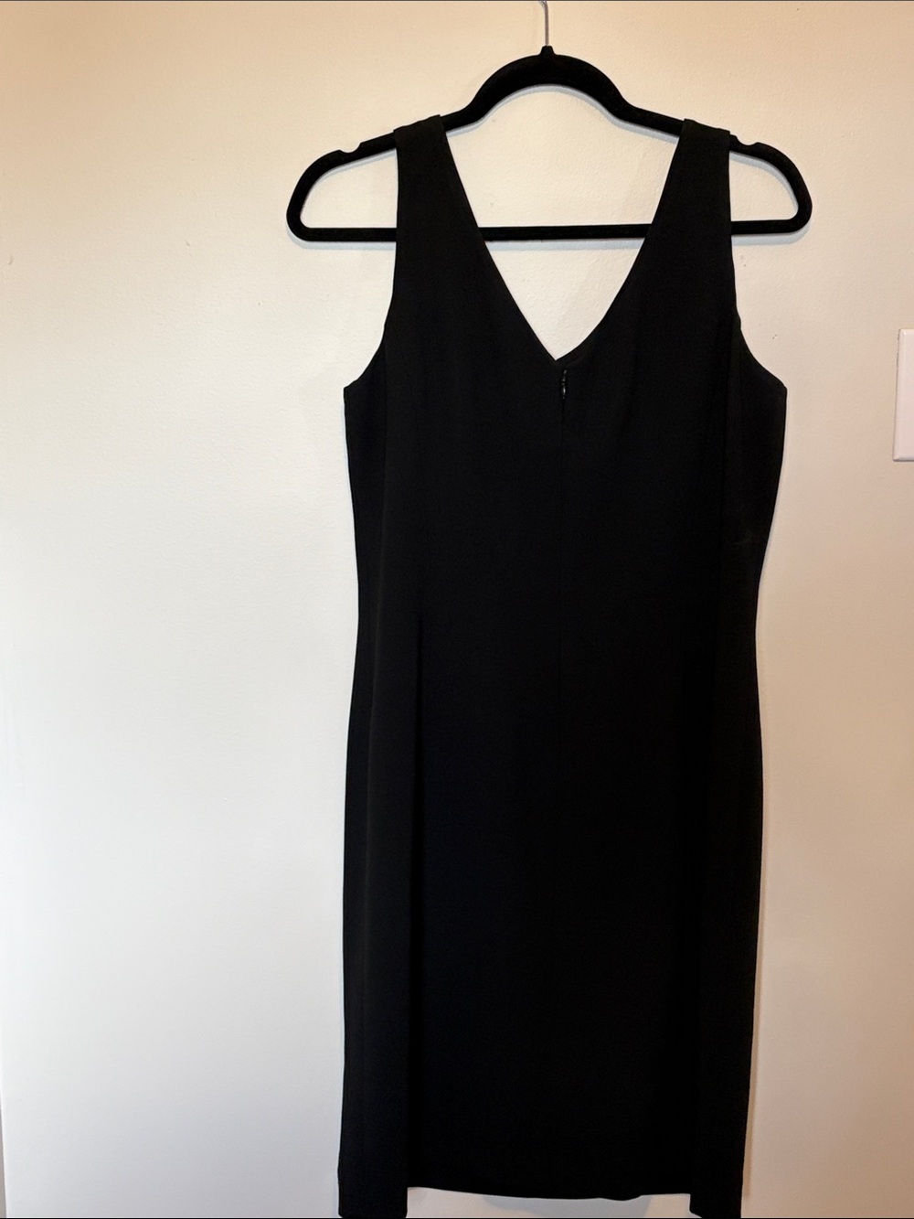 Jones New York Black V-Neck Sheath Dress - Picture 2 of 3